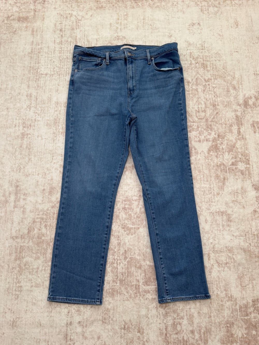 Levi’s 724 High Rise Straight Crop Jeans Medium Blue Women’s Size 32